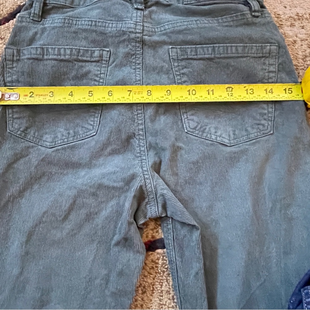 American Eagle mom straight jean corduroy - Picture 8 of 9